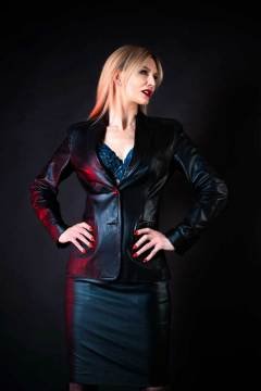 mistress-scarlet-posed-in-leather-jacket